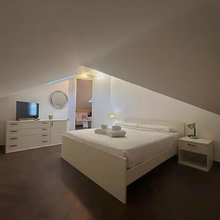 Appartement La Mansarda Di Marta San Remo