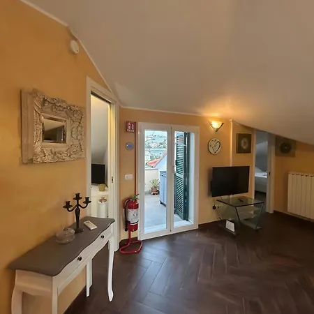 Apartment La Mansarda Di Marta Sanremo