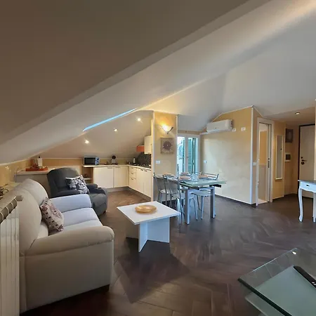 Appartement La Mansarda Di Marta San Remo