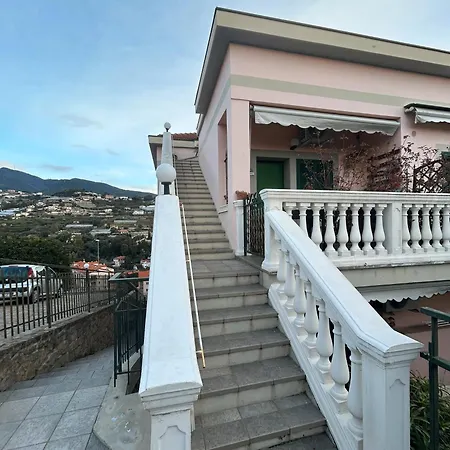 La Mansarda Di Marta Appartement *